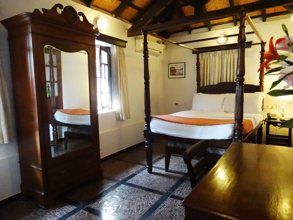 WelcomHeritage Panjim Pousada Panaji Quarto foto